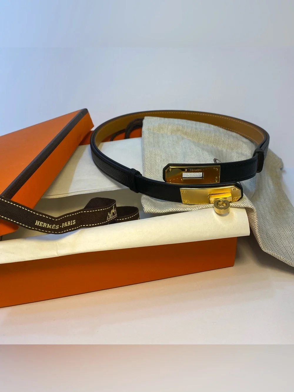 Hermès Kelly 18 Belt Black Epsom Leather Gold-Tone Hardware Adjustable